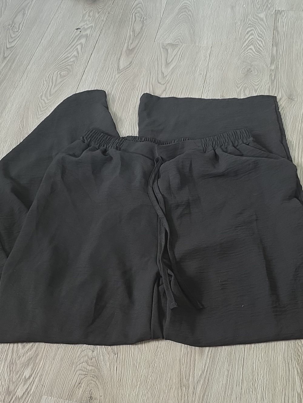106 - SHEIN Black Wide Leg Drawstring Lounge Pants